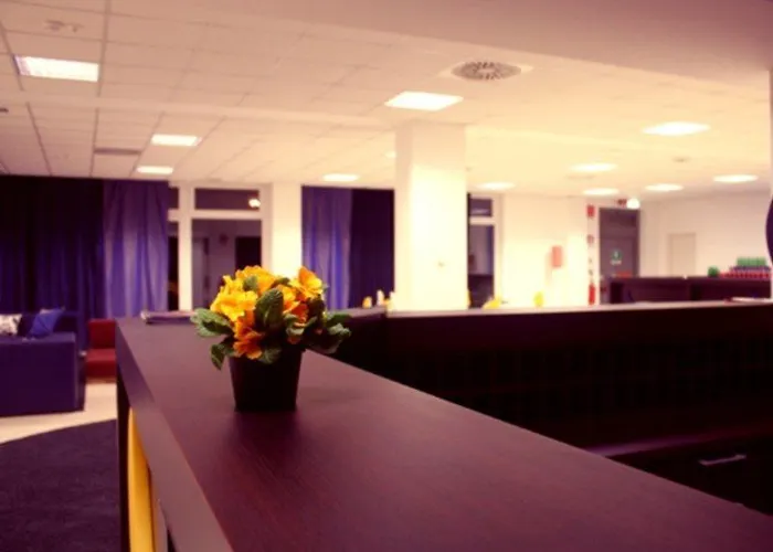 Hostal New Generation Chic Sempione