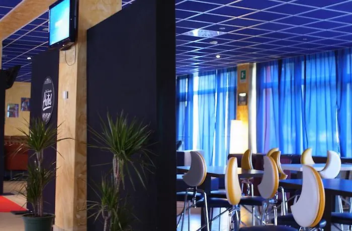 New Generation Chic Sempione Hostal