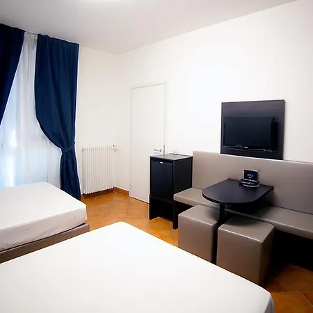 New Generation Chic Sempione Hostel Mediolan