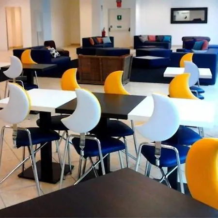 New Generation Chic Sempione Hostel Mediolan